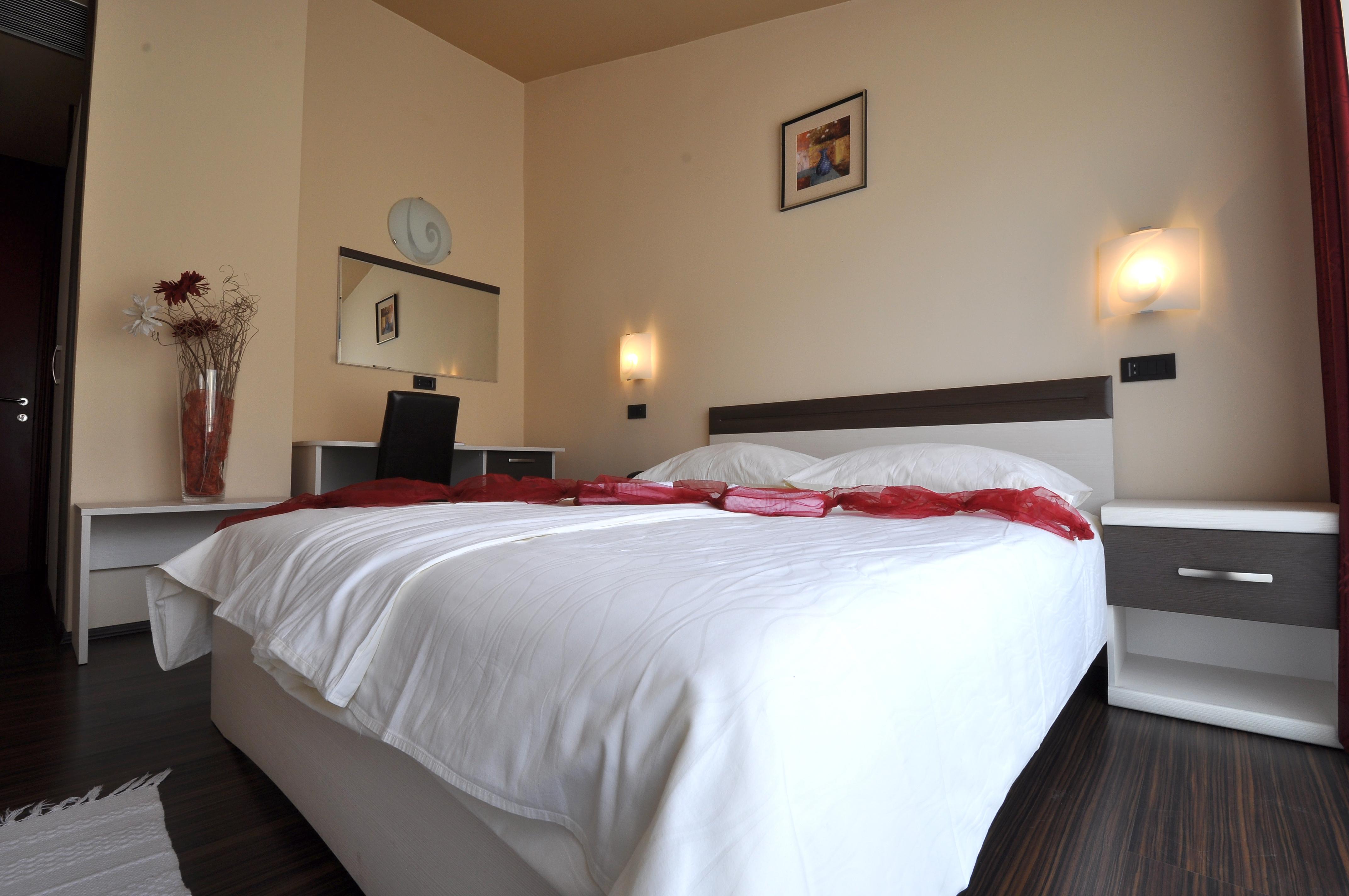 Hotel Fontana Buzet Extérieur photo
