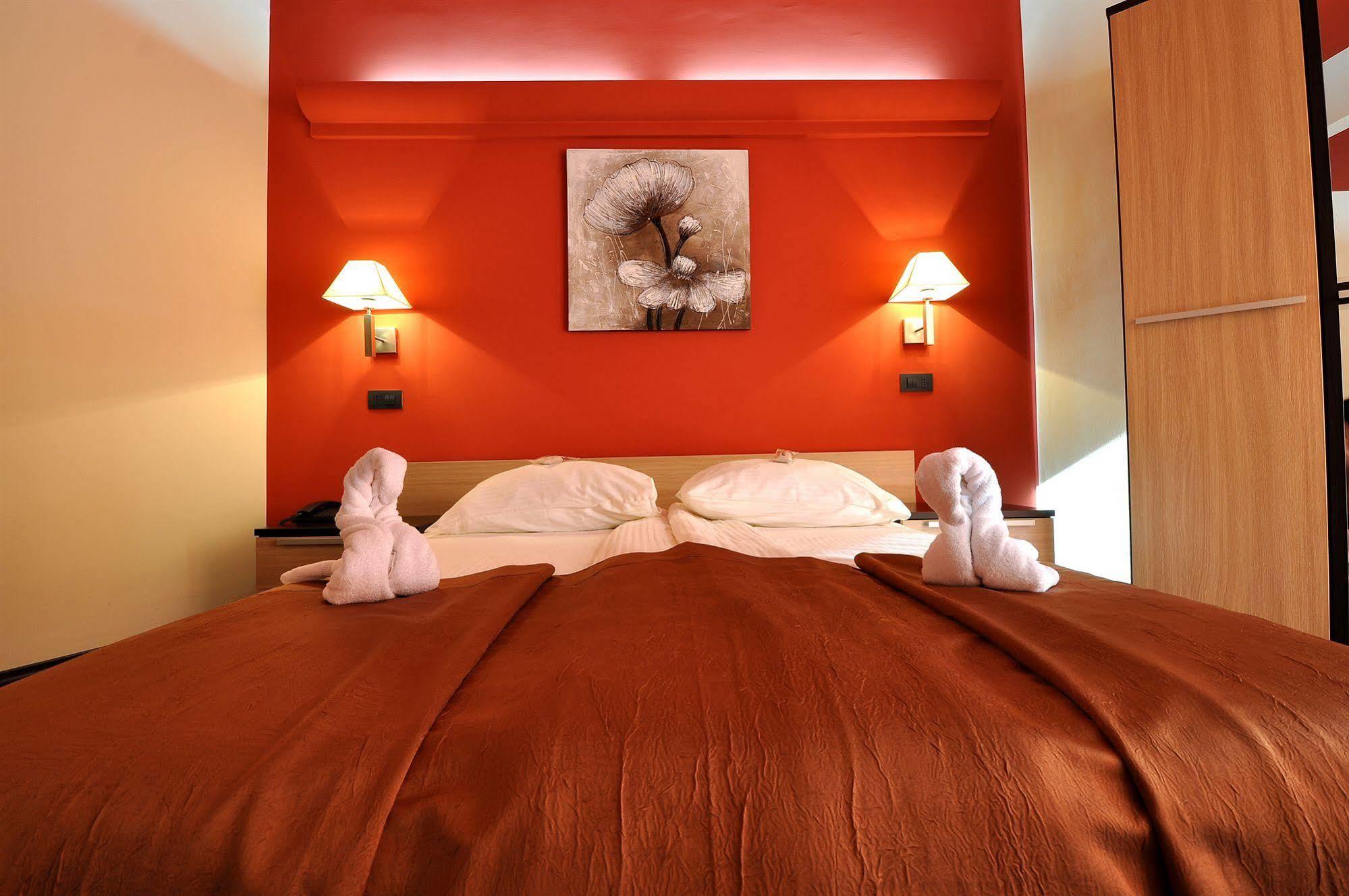 Hotel Fontana Buzet Extérieur photo